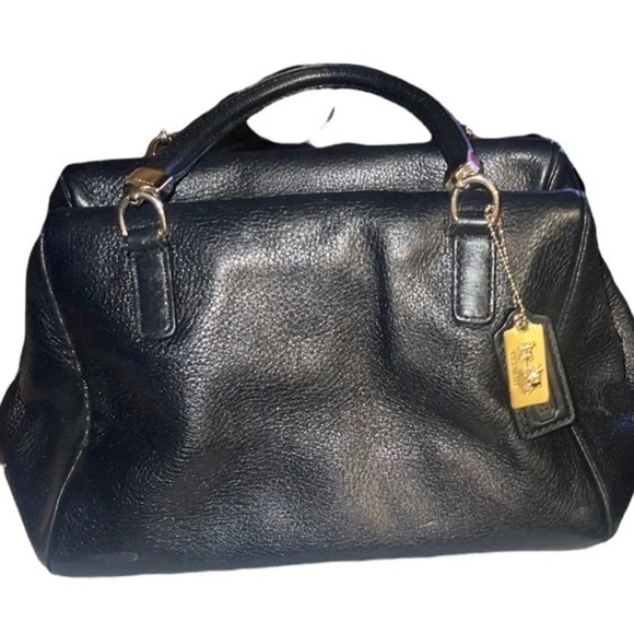 Coach Handbags - COACH PURSE. Super cute